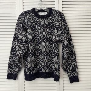 Rum Runner winter snowflakes Martha's Vineyard size S, made in USA grandpa vtge.